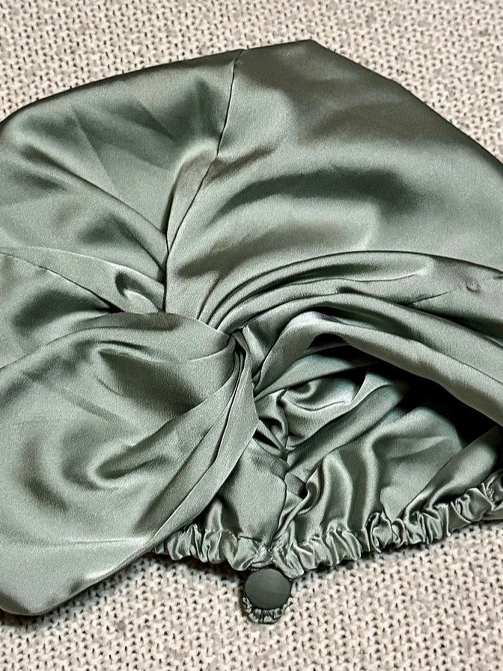Slip Pure Silk Turban Satin-Look Bonnet in Green